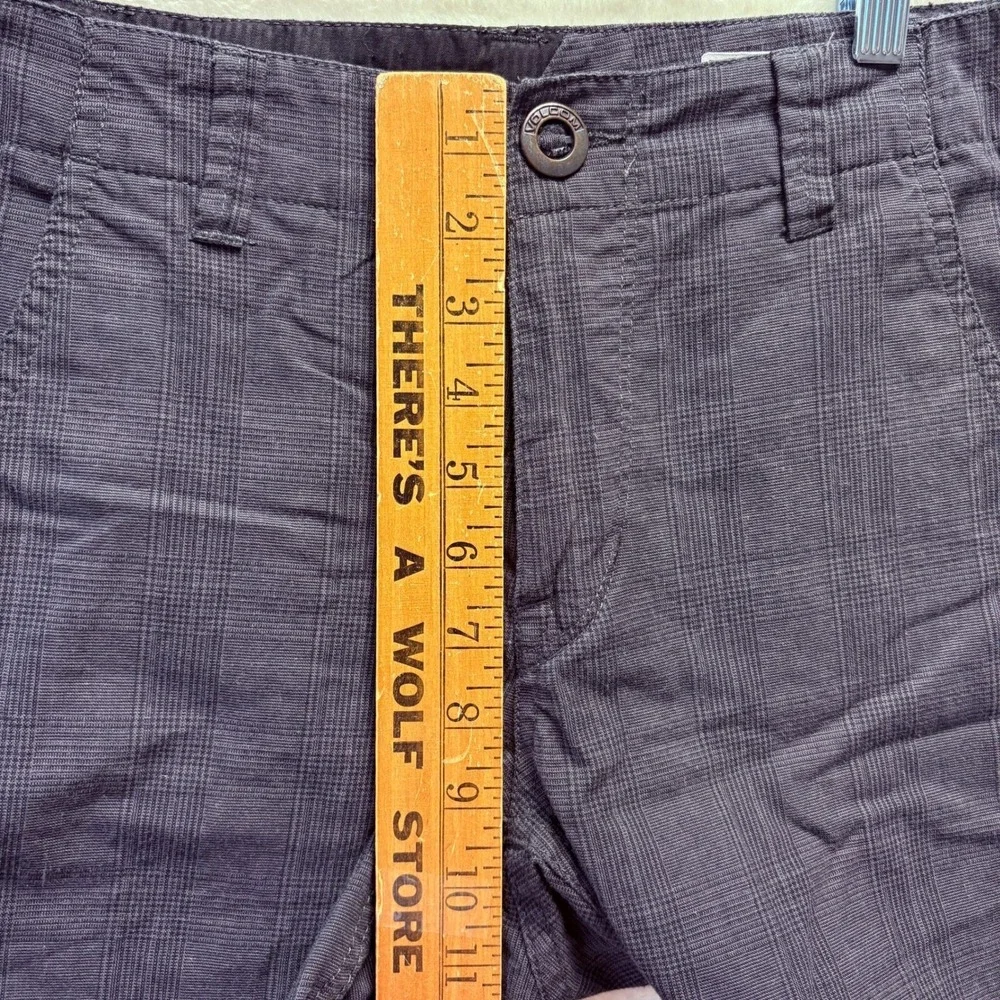 Volcom Shorts Men Sz‎ 29 Gray Plaid Frickin Modern Chino Casual 9.5